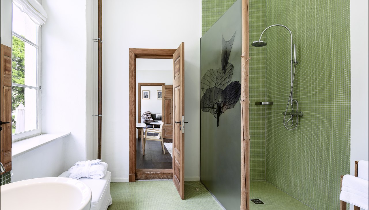 Badkamer in het Kavaliershaus, &copy; Kavaliershaus am Finckener See / Ben Donath