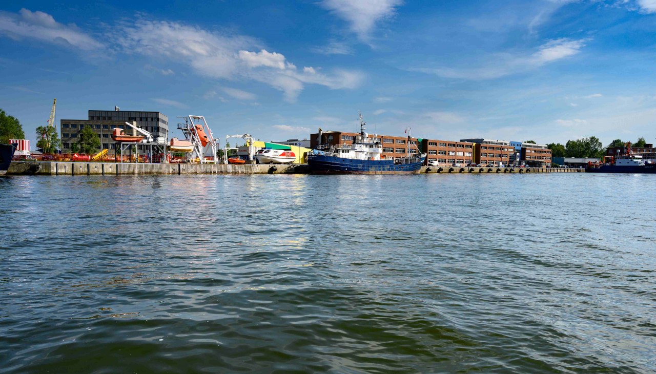 Hotel Am KAI 334 z widokiem na Unterwarnow, © Hotel Am KAI 334 Hotel Am KAI 334 z widokiem na Unterwarnow, © Hotel Am KAI 334