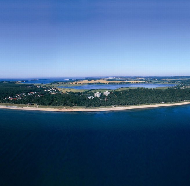 Luftansicht Cliff Hotel R&uuml;gen // &copy; Cliff Hotel R&uuml;gen