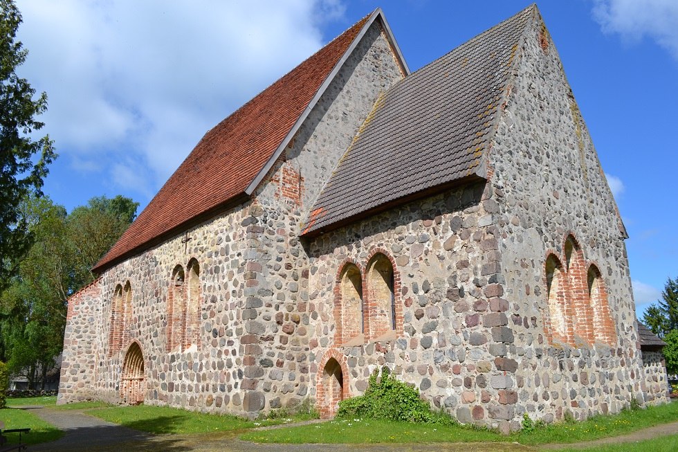 Field stone church Thelkow, © Lutz Werner Field stone church Thelkow, © Lutz Werner