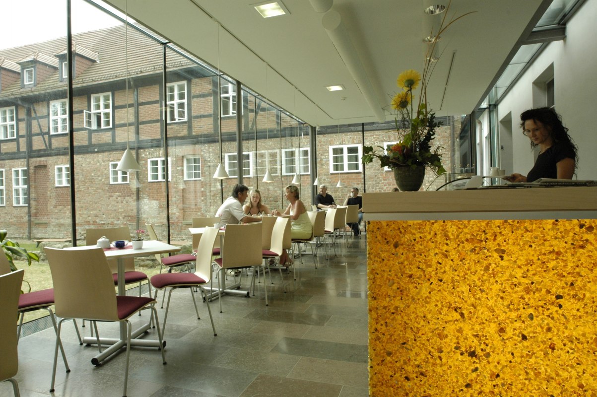 Amber caf&eacute; in the monastery, &copy; Stadt Ribnitz-Damgarten