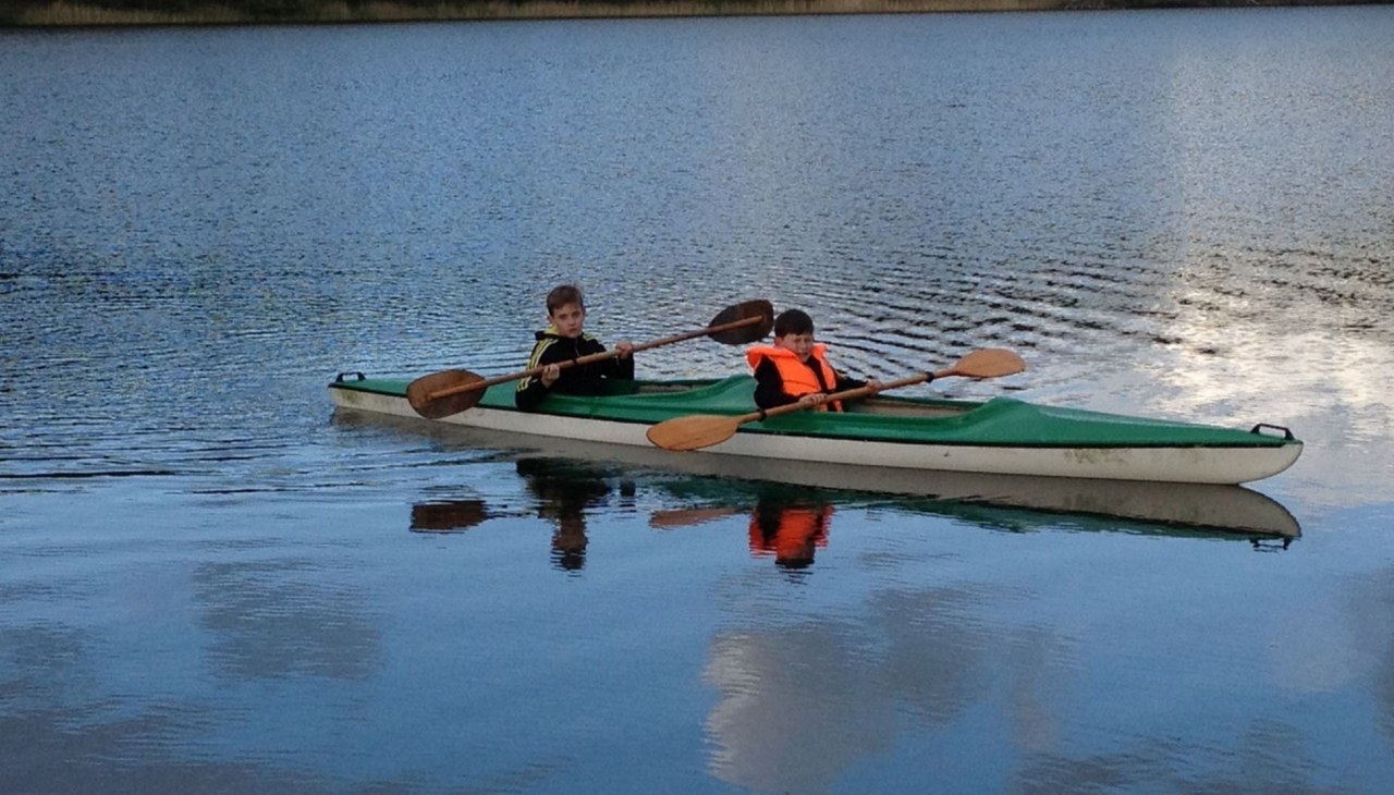 Eksploruj jezioro kajakiem, © Ferienhaus am Gadowsee/Antje Grunert