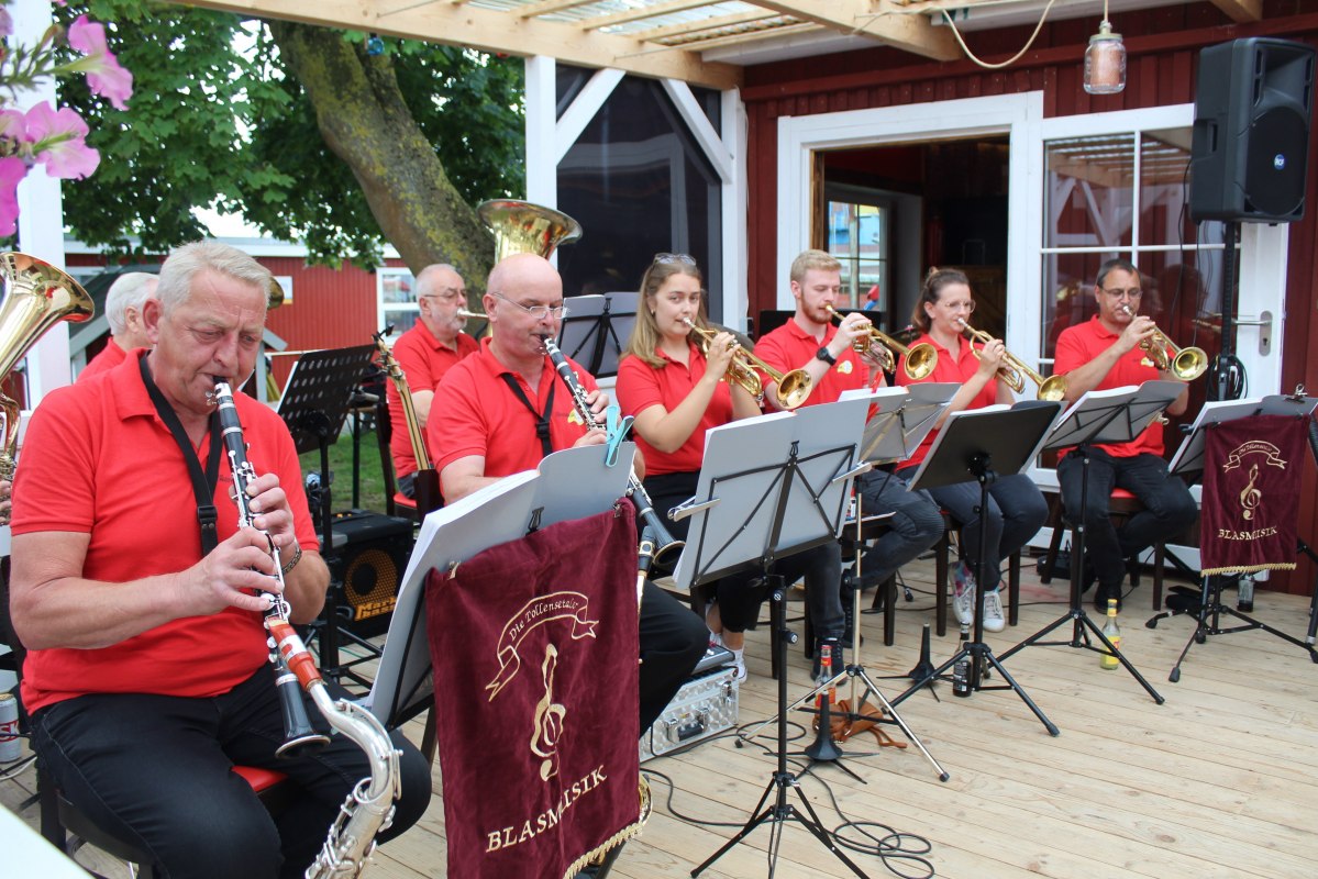 IMG_6261, &copy; AFL