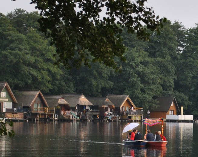 Boathouses on Lake D&uuml;mmer // &copy; adfc-Schwerin