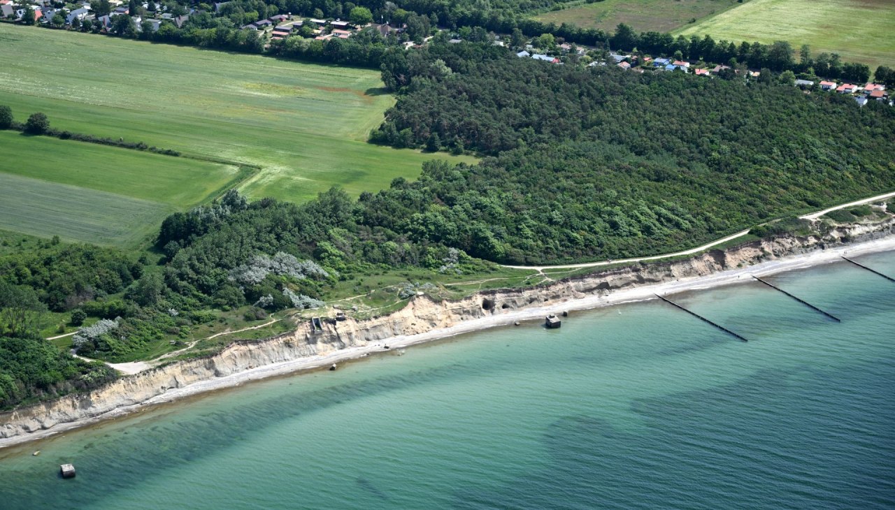 A bird's eye view of Hohes Ufer, © FALCON CREST AIR A bird's eye view of Hohes Ufer, © FALCON CREST AIR