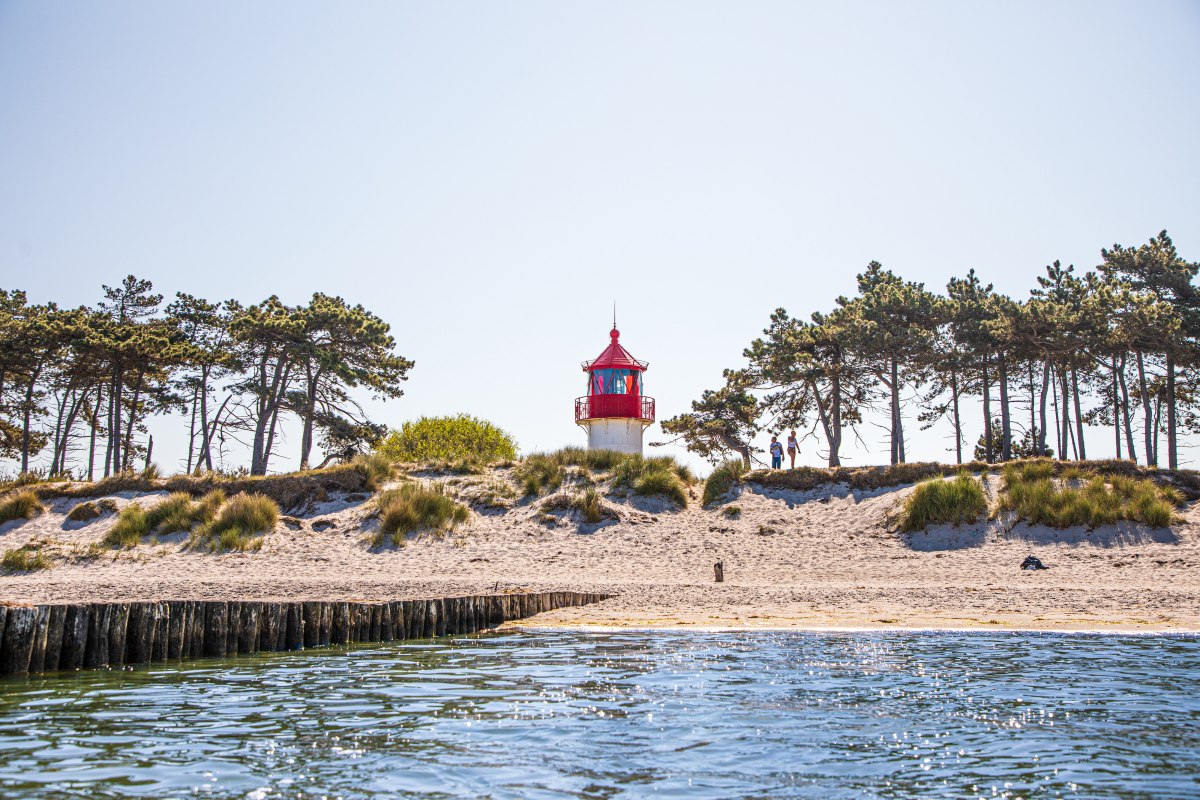 Beleef het eiland Hiddensee tijdens een dagtocht vanuit Stralsund. // © Weiße Flotte GmbH Beleef het eiland Hiddensee tijdens een dagtocht vanuit Stralsund. // © Weiße Flotte GmbH