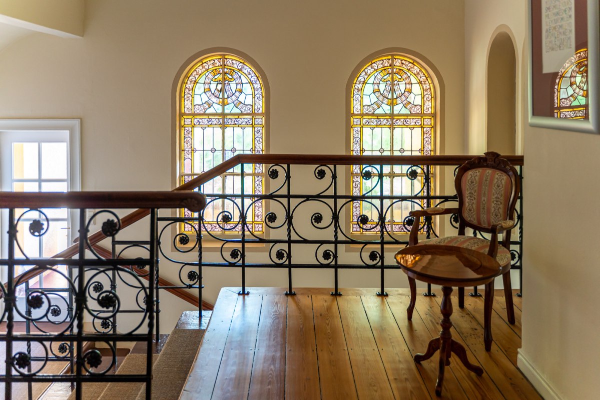 Light-flooded foyer in the manor house Polchow // &copy; DOMUSimages