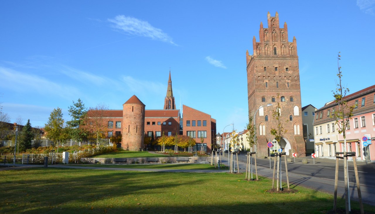 Luisenplatz met Luisentor, © Hansestadt Demmin