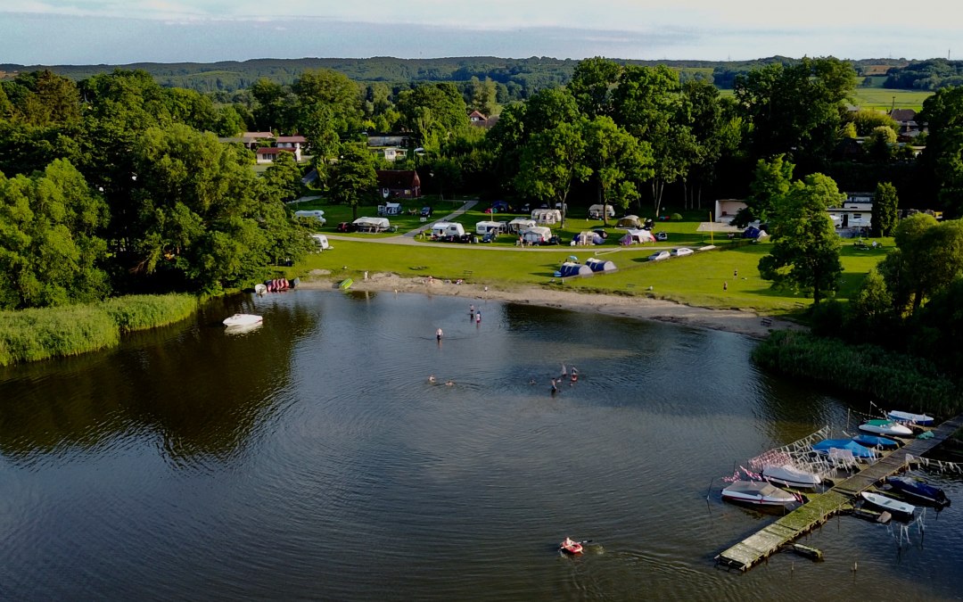 Luchtfoto van het kampeerparadijs Dahmen, © Uwe Brücks