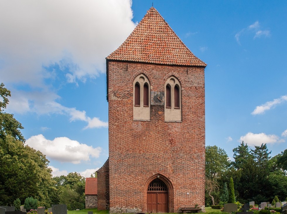 Torenkant van de kerk Alt Karin, © Frank Burger Torenkant van de kerk Alt Karin, © Frank Burger