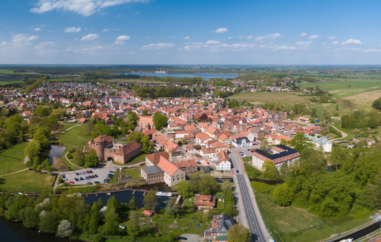 Luchtfoto Neustadt-Glewe // &copy; (c) SEB Fotographie