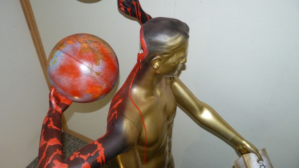 Możesz badać aspekty naszej istoty za pomocą Ludzkiej Bestii, © Rene Diederich