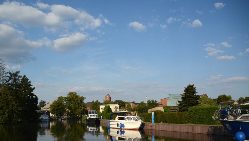 Kimba's harbor terraces and canoe rental Parchim // &copy; KIMBAS Veranstaltungsservice & Zeltverleih