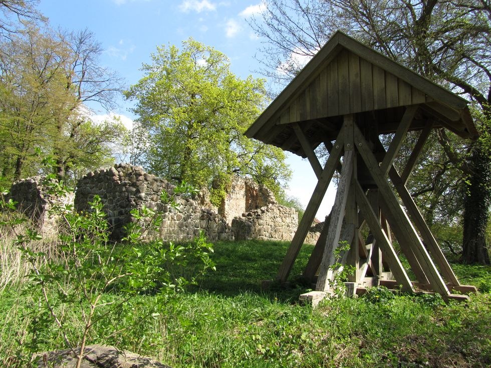 Ruiny kościoła Schorssow dzwonnica, &copy; Jana Koch