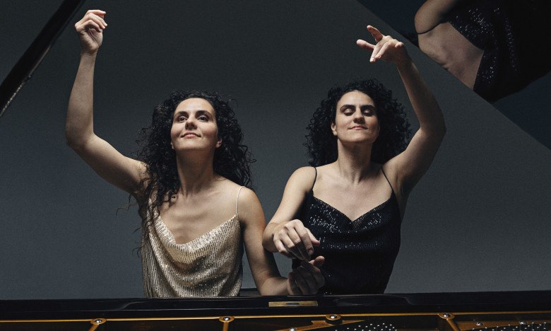 &copy; &copy; Nikolaj Lund