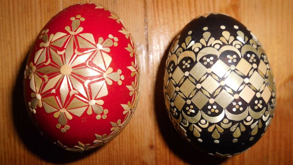 Pisanki z ozdobami ze słomy, © Simone Jürß