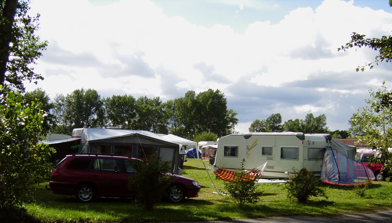Przestronne stanowiska na kempingu, &copy; Ferien- und Freizeitpark/Jastrow