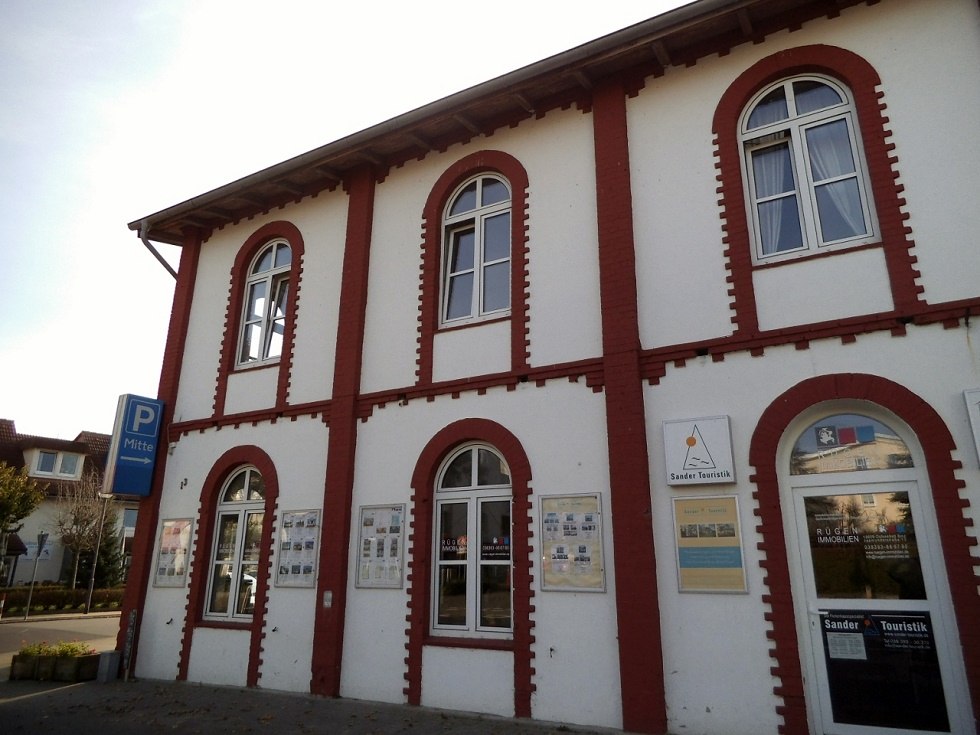 Voormalig gebouw van de 1e krachtcentrale in Binz. // &copy; Tourismuszentrale R&uuml;gen