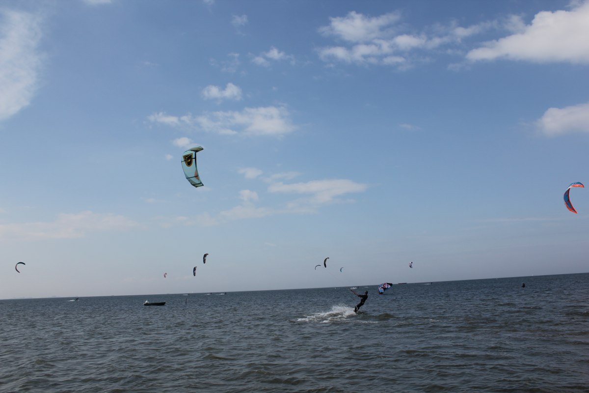 Kite- en surfspot in Loissin aan de Greifswald Bodden // © Tourismusverband Vorpommern e.V. Kite- en surfspot in Loissin aan de Greifswald Bodden // © Tourismusverband Vorpommern e.V.