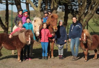 Off to the children's riding vacations to the Icelandic stud farm von der Waydbrink // &copy; Islandgest&uuml;t von der Wadybrink