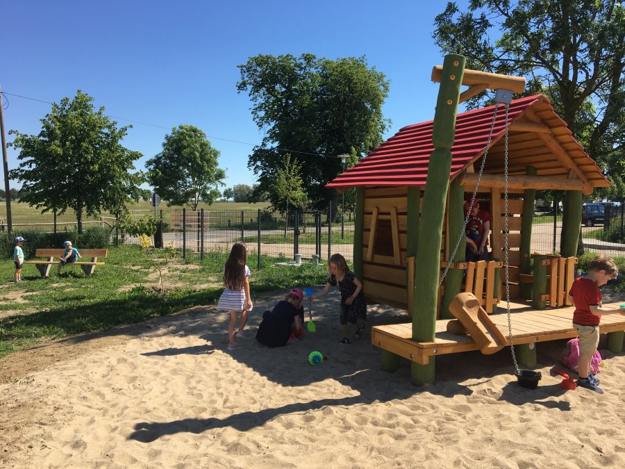 Plac zabaw nad brzegiem morza, © Seeweide Naturcamping Penzlin