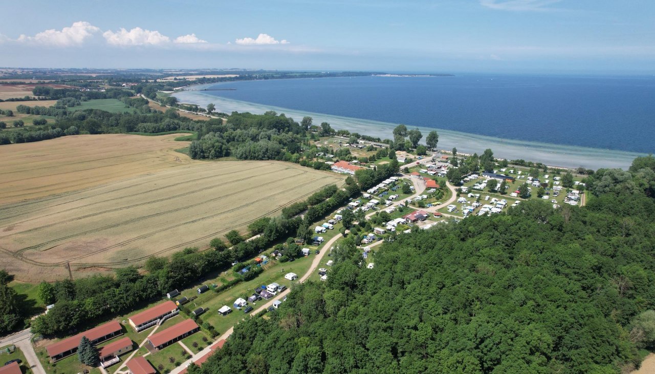 Luchtfoto van de ostseequelle.camp, © Campingplatz Ostseequelle GmbH