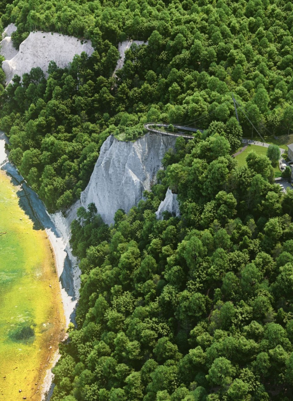 Duurzame natuurbeleving in het Nationaal Parkcentrum KÖNIGSSTUHL. Naar verwachting een drijvend en drempelvrij platform vanaf 2022., © NZK-DOMUSImages/A.Rudolph