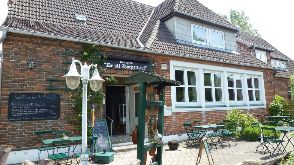 Het biologische restaurant "De oll Dörpschaul" is gevestigd in de voormalige dorpsschool van Rosenow., © Susanne Trampnau