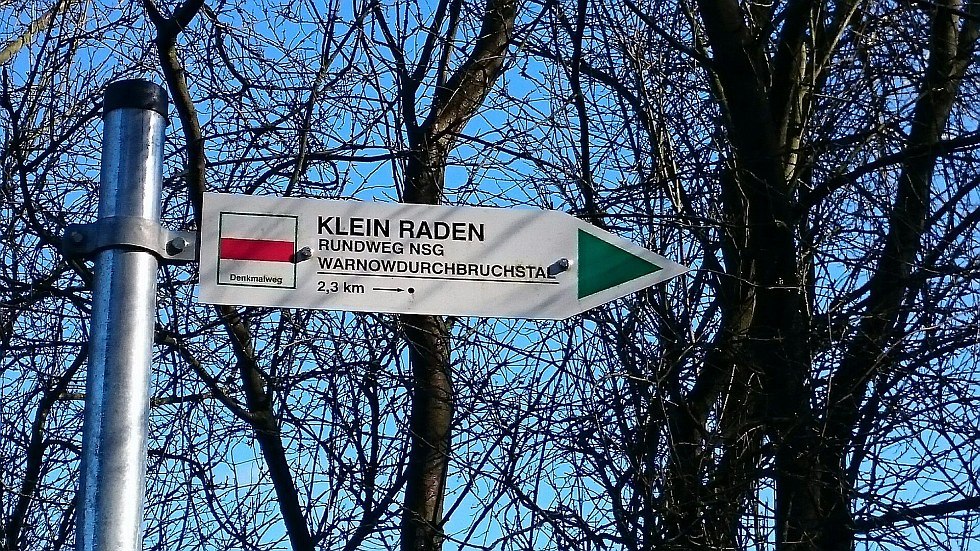 Via gemarkeerde wandelpaden kun je de omgeving verkennen. // © MV-T/outdoor-visions.com Via gemarkeerde wandelpaden kun je de omgeving verkennen. // © MV-T/outdoor-visions.com