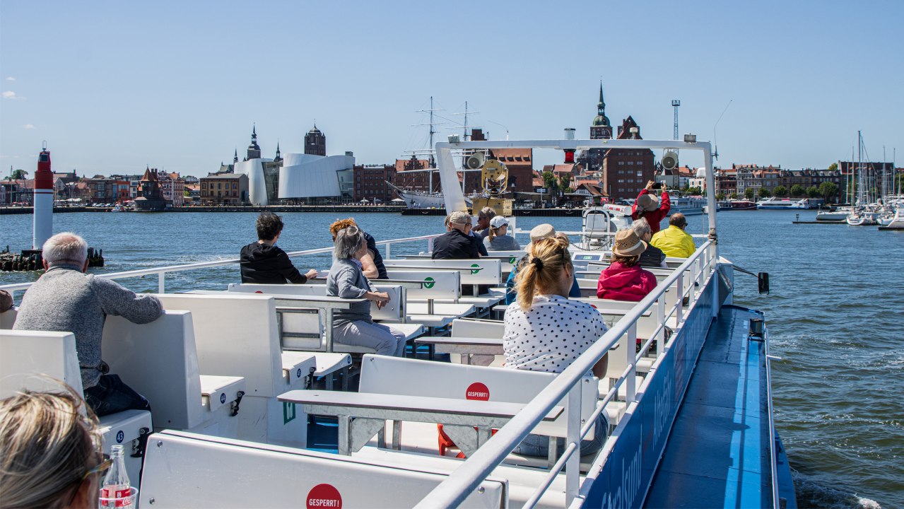 Beleef Hanzestad Stralsund vanaf het water // © Weiße Flotte GmbH Beleef Hanzestad Stralsund vanaf het water // © Weiße Flotte GmbH