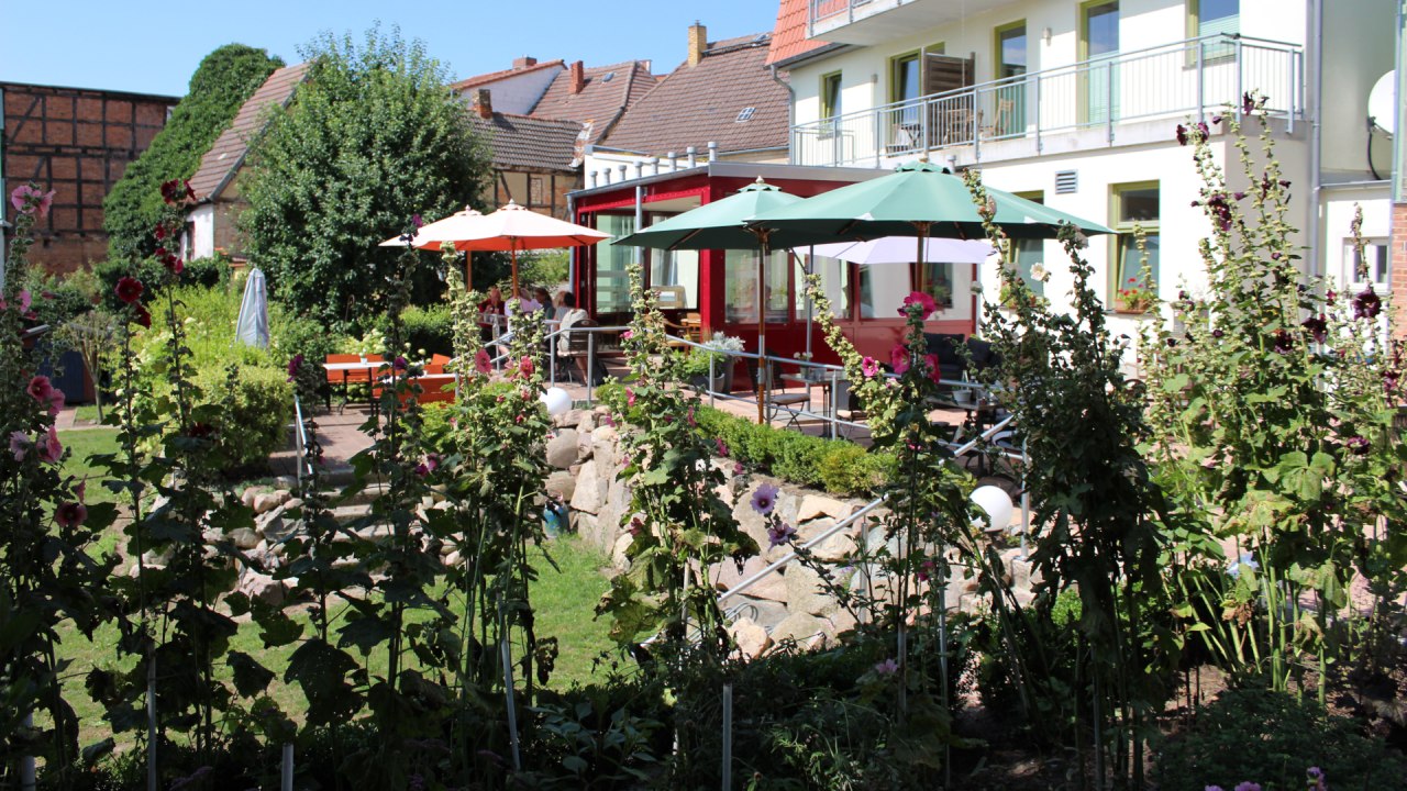 Terrace restaurant cafe-wunder-bar // © cafe-wunder-bar Terrace restaurant cafe-wunder-bar // © cafe-wunder-bar