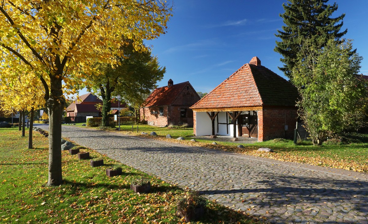 Smederij en bakkerij Teschow, &copy; TMV/D. Gohlke