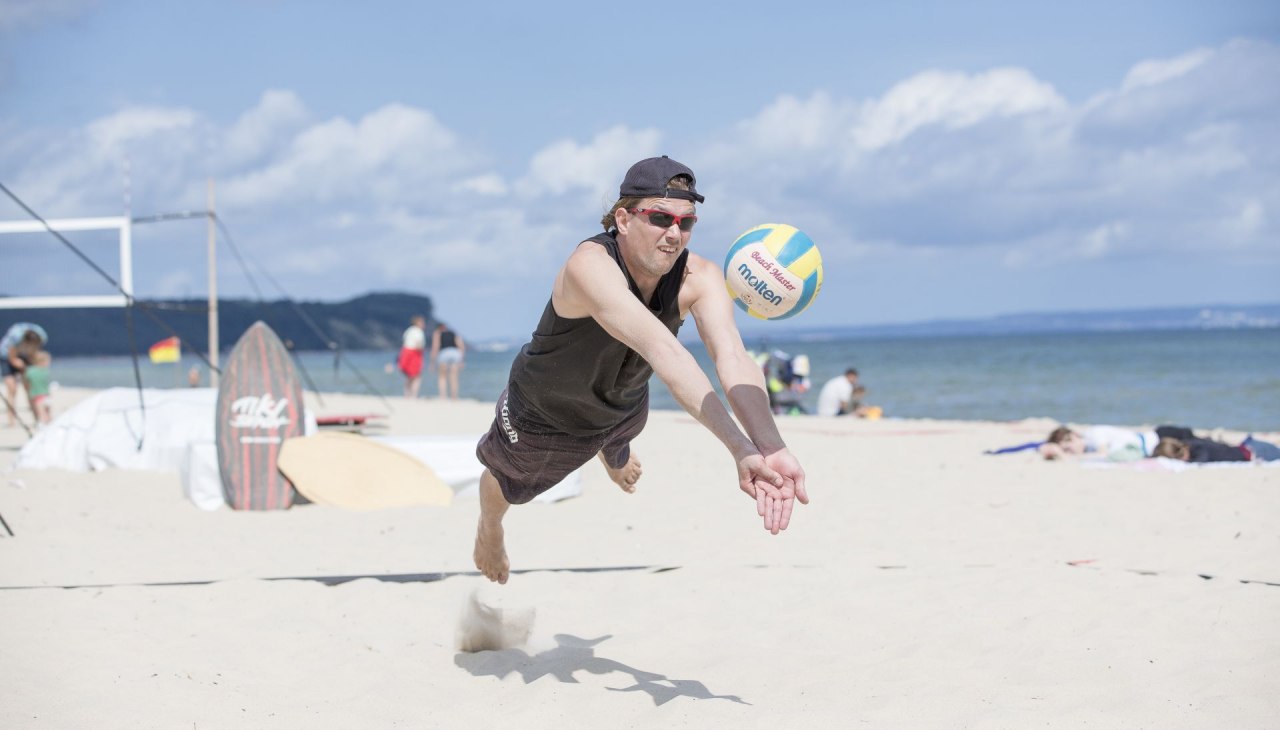 Tiki Beach Volleyball (c) Kurverwaltung Goehren Martin Stoever _07-2016_62P0287, &copy; Tiki Beach