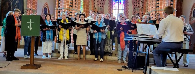 &Ouml;k. Kantorei Grevesm&uuml;hlen, Leitung: Kantor Michael Goede // &copy; Ulrike Fl&uuml;gel
