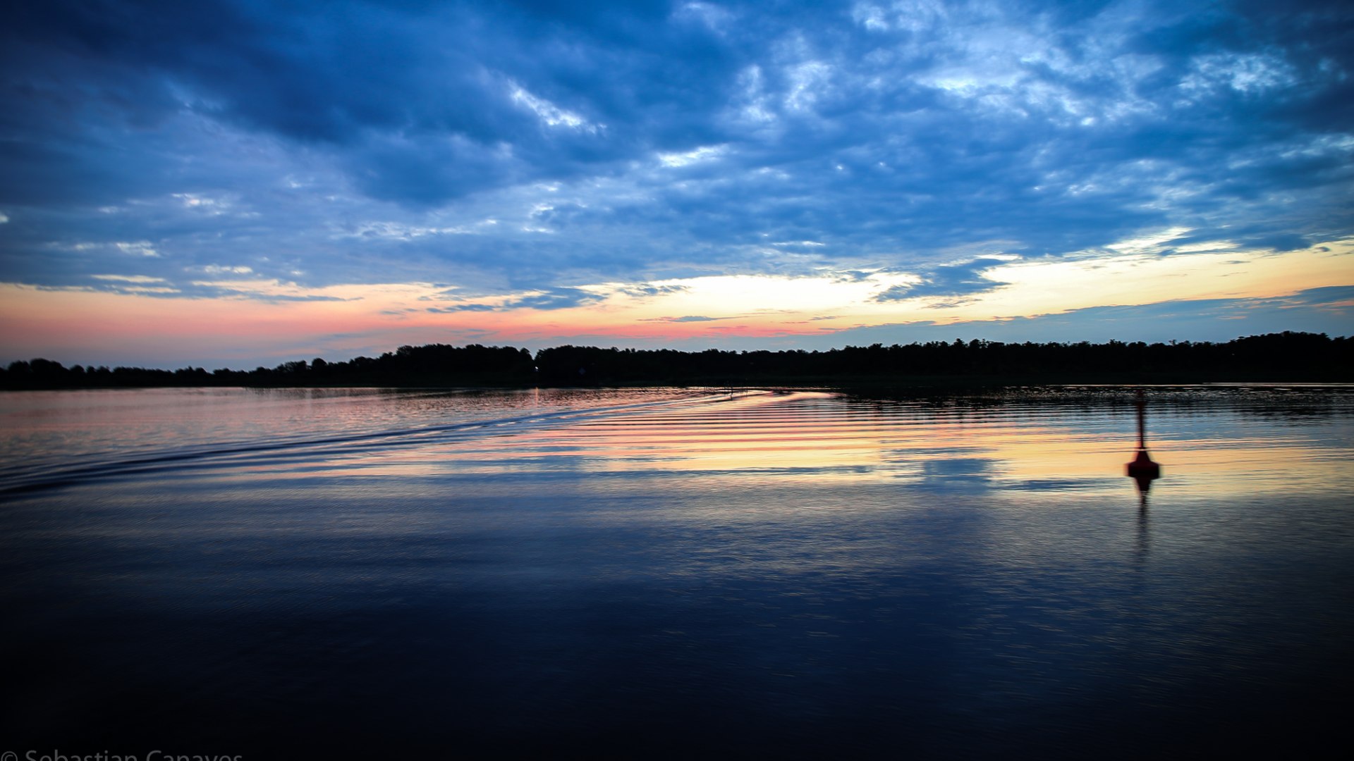 Widok z łodzi mieszkalnej, © Sebastian Canaves