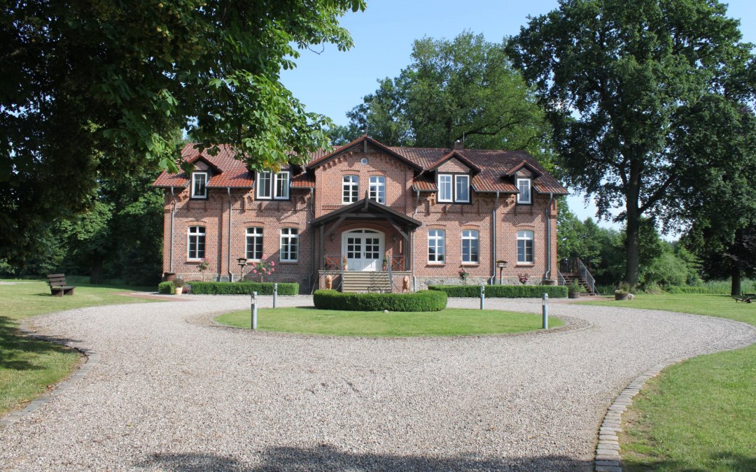 Buitenaanzicht van Settin Manor House, © Resort Gut Settin