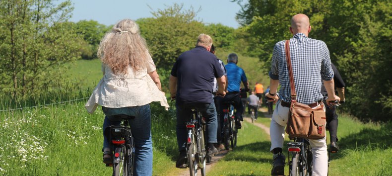 Cycle tour on natural paths // &copy; Biosph&auml;renreservatsverwaltung