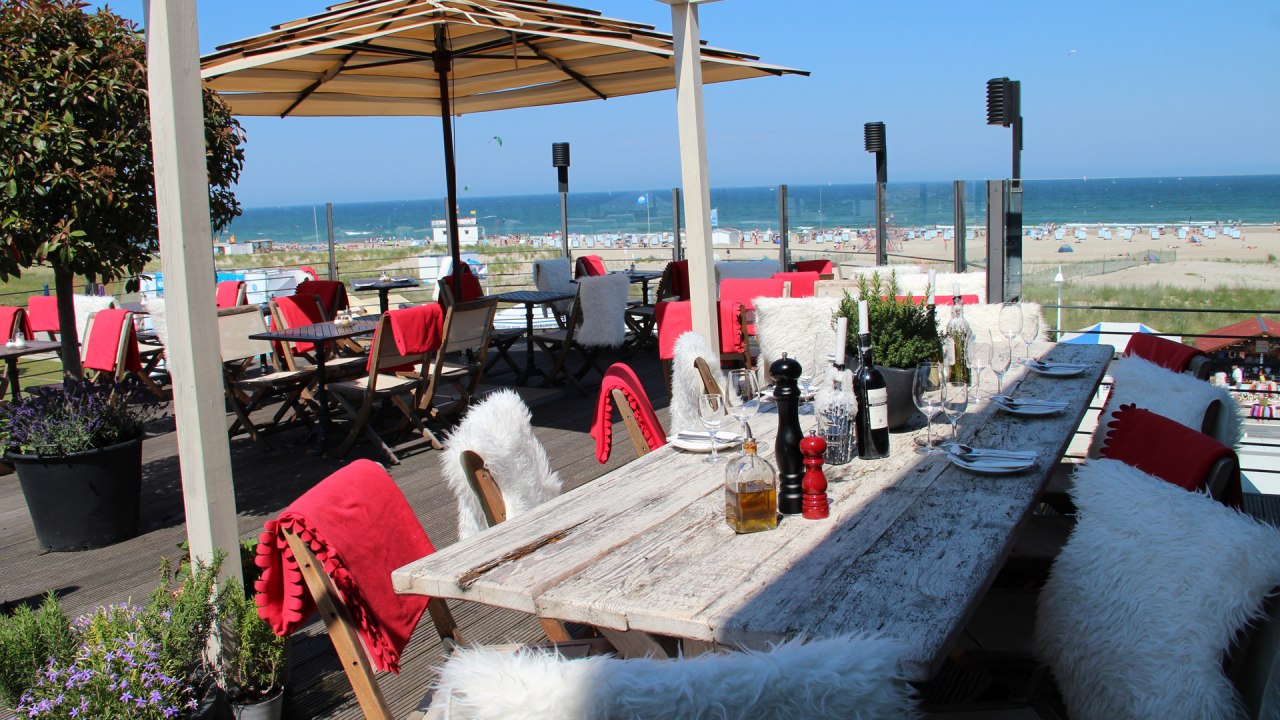 View from the terrace // © Kurhaus Warnemünde View from the terrace // © Kurhaus Warnemünde