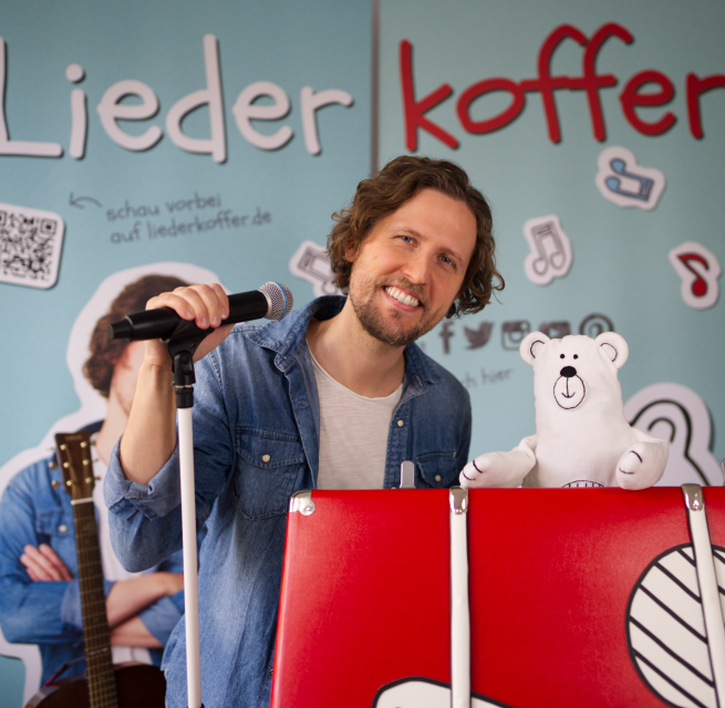 &copy; Liederkoffer_Pressebild_Frank-Ben1.png