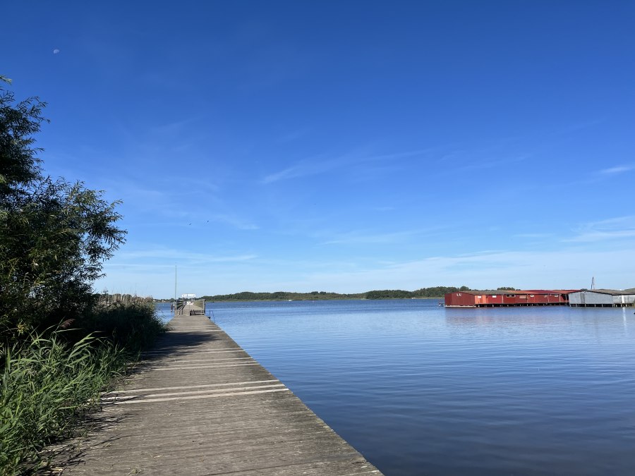 Rechlin beach with pier, © TDG Rechlin mbH Rechlin beach with pier, © TDG Rechlin mbH