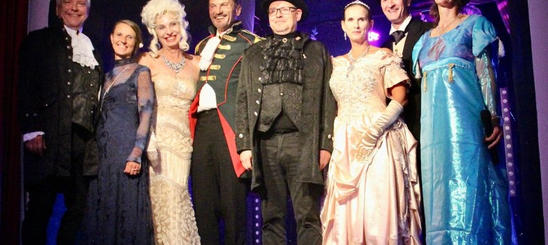 &copy; Schloss Neuhoff