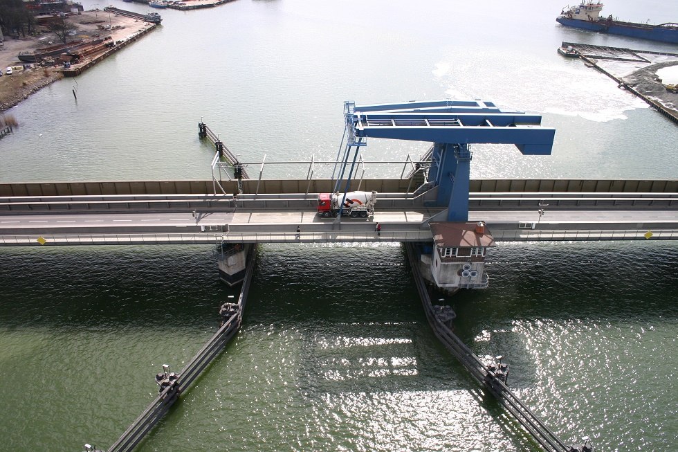 Grobla na Rugii - pierwsza stała przeprawa autostradowa przez Strelasund., © Tourismuszentrale Hansestadt Stralsund