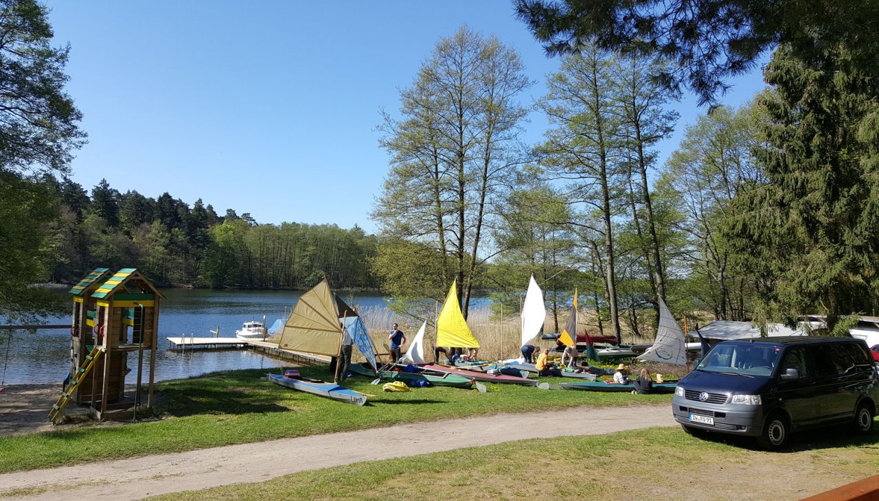 Składane łodzie są gotowe, © Diana Erdmann