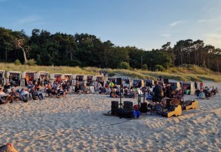 &copy; Strandkonzert - Musik to&acute;n S&uuml;nn&uuml;nnergang